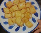 Foto langkah ke 5 dari resep Tahu goreng krispi.