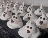Foto del paso 1 de la receta: Fantasmas de merengue 👻