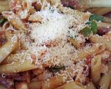 A picture of step 4 of Pasta sorrentina con salame sorrentina pasta with salame.