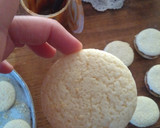 Foto del paso 4 de la receta: Alfajores de maizena sin manteca !!!