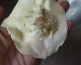 A picture of step 3 of Off White (Momos).