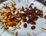 A picture of step 1 of Double ka meetha.