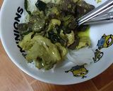 A picture of step 6 of Green Curry Chicken (Kaeng Khiao Wan Gai).