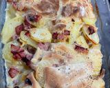 Hình bước làm 2 của món Khoai tây nướng thịt ham (Tartiflette)