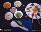 A picture of step 1 of Orange aloo curry.