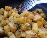 क्रिस्पी जीरा आलू (Crispy Jeera aloo Recipe in Hindi) रेसिपी चरण 2 फोटो
