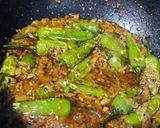 A picture of step 9 of Hari mirchon ka salan.