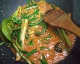 Foto langkah ke 3 dari resep Gulai ikan salem tauco.