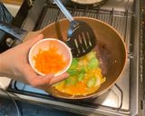 รูปขั้นตอนการทำที่ 6 ของ ผัดบวบใส่ไข่