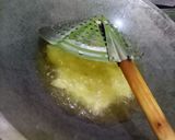 Foto langkah ke 1 dari resep Sambel Goreng Basah (Kentang, Wortel, Teri).