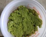 A picture of step 1 of Lilva kachori.