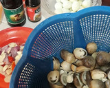 Foto langkah ke 1 dari resep Oseng Jamur Merang dan Telur Puyuh.