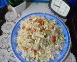 A picture of step 2 of Parda crispy chicken chinese rice.