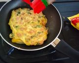 Foto langkah ke 3 dari resep Roti John Roti Tawar simple.