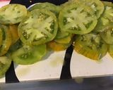 Une image de l'étape 3 de Trio de tomates en salade à l oignon doux et herbes aromatiques.