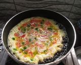 ভেজ চিজী অমলেট (veg cheese omelette recipe in Bengali) রেসিপির ধাপ 5 ছবি