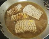 A picture of step 4 of Soupy Masala Maggi.
