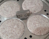 கன்னட பாரம்பரிய ராகி இட்லி (Raagi idli recipe in tamil) ரெசிபி ஸ்டேப் 2 புகைப்படம்