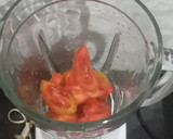 Foto langkah ke 2 dari resep Jus tomat susu praktis.