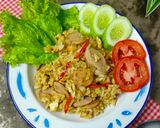 Foto langkah ke 5 dari resep Nasi goreng sosis bumbu iris (892).