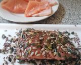 Foto del passaggio 1 della ricetta Filetto di salmone in crosta di semi