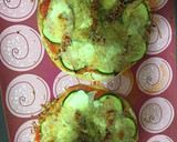 Foto del paso 3 de la receta: Pizza/taco con calabacín