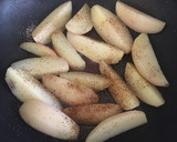 Foto del paso 1 de la receta: Papas doradas al merkén