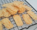 Foto langkah ke 5 dari resep Lidah Kucing Crunchy n Cheezy.