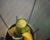 A picture of step 1 of Apple and Cucumber Juice.