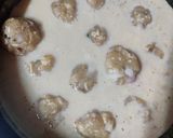 চিকেন বলস ইন চীজি হোয়াইট সস (chicken ball in cheesy white sauce recipe in Bengali) রেসিপির ধাপ 3 ছবি