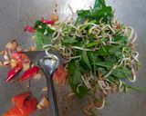 Foto langkah ke 4 dari resep Cah Kangkung dan Kecambah.