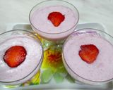 A picture of step 2 of Strawberry Rabdi.