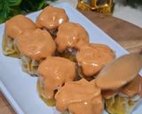 Foto langkah ke 6 dari resep Dimsum Ayam Udang Saus Mentai.