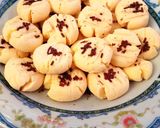 Foto langkah ke 4 dari resep Simple milky cookies.
