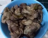 Foto langkah ke 1 dari resep Tumis Ati Ampela Kecap.
