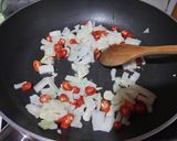 Foto langkah ke 3 dari resep Simple Chicken aglio olio.
