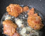 Foto langkah ke 2 dari resep Ayam Bawang Berempah.
