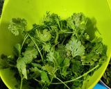 A picture of step 1 of Green chutney.