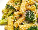 Springtime Rigatoni With Thyme, Chilli & Garlic recipe step 3 photo