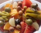 Foto del paso 6 de la receta: Ensalada de tomate, naranja y Gildas