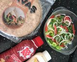 Hình bước làm 2 của món Bánh mì cuộn Hy Lạp 🌯