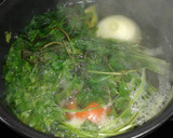 Foto del paso 1 de la receta: Caldo de cilantro