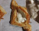 Foto langkah ke 5 dari resep Grapes Pastry With Cream Cheese.