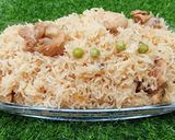 A picture of step 8 of Chicken Mattar Pualo 😍😍.