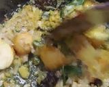 A picture of step 1 of Kokni Prawn Biryani.