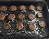 Foto del paso 5 de la receta: Galletitas de avena, cacao y miel
