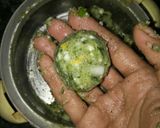 A picture of step 2 of Spinach Potato Corn Flakes Sago Balls.