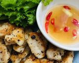 Hình bước làm 3 của món Ức gà cuốn rau cải healthy