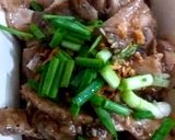 รูปขั้นตอนการทำที่ 4 ของ ไก่ผัดกระเทียม