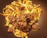 Une image de l'étape 8 de Nouilles Sautées au Boeuf Mongol.